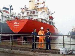 江陰海關(guān)駐廠監(jiān)管力促全國重點(diǎn)修船企業(yè)發(fā)展